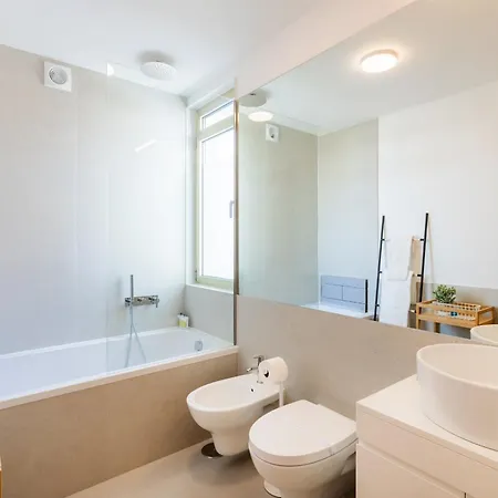 Bright Boavista Flat | Balcony & Ac Apartment